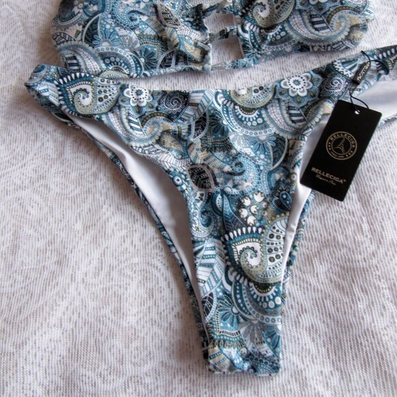 RELLECIGA Other - Relleciga String Bikini 2 pc Swimsuit Womens size Medium Floral,Turquoise